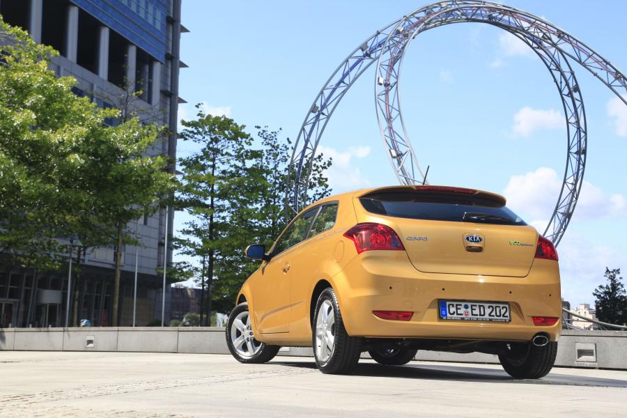  Kia pro_cee&rsquo;d EcoDynamics 2011 года  (фото 81 из 133)